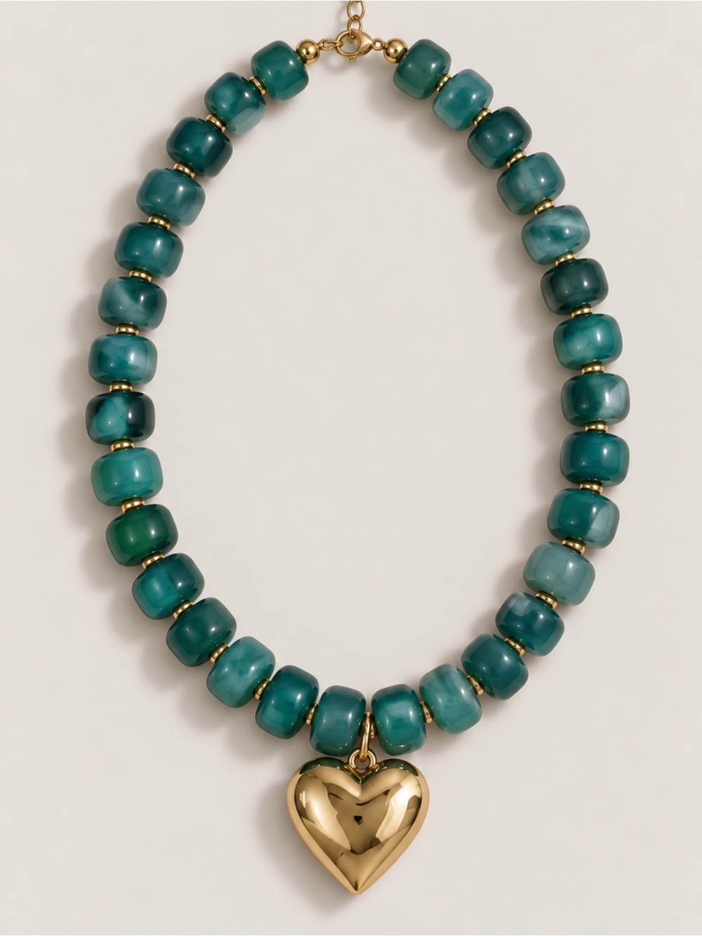 New! Green Beaded Gold Heart Necklace 5012 NWOT